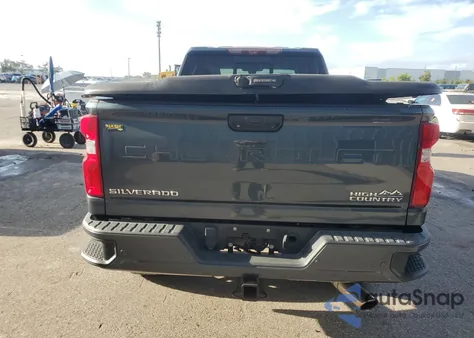 2020 Chevrolet Silverado K2500 High Country из США, поврежденный, VIN 1GC4YRE72LF207592